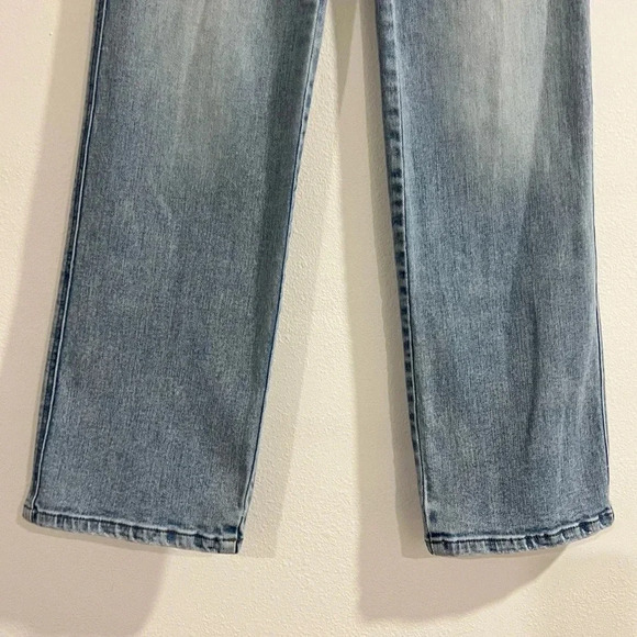 Flying monkey Light Blue Distressed Women Jeans size 24 preowned great condition - Picture 3 of 8